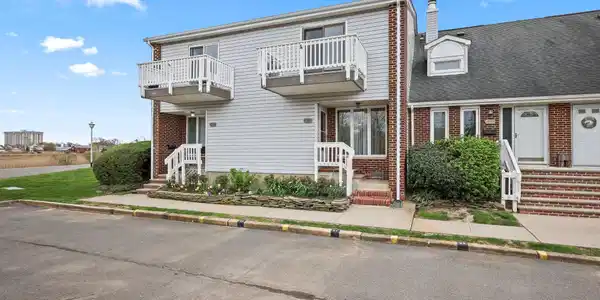 25 Meadow Avenue Unit 84