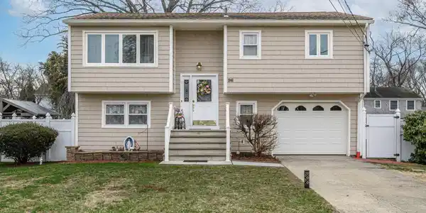 96 Cooper Boulevard