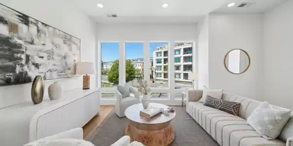 Image 2: 400 Lake at Model Living Room