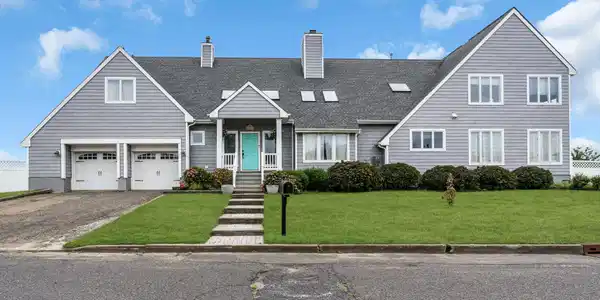 24 Highland Avenue