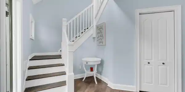 Image 4: Foyer 2