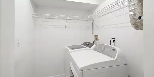 Image 3: Laundry room