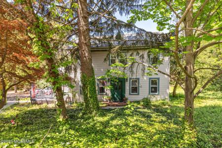 32 Sears Avenue