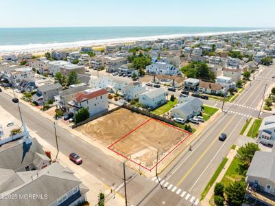 102 E New Jersey Avenue