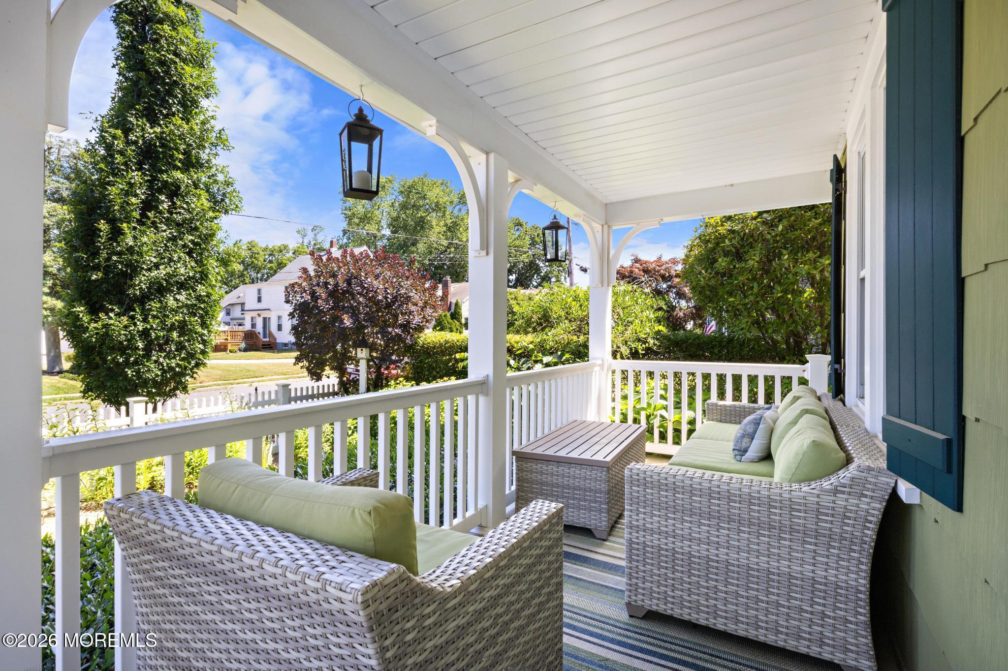 Image 3: porch