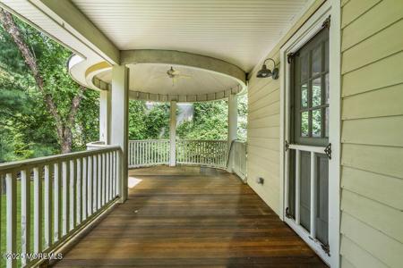 4 Oneida Avenue