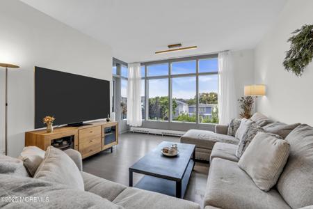 15 Morris Avenue Unit 221