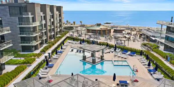 15 Morris Avenue Unit 206