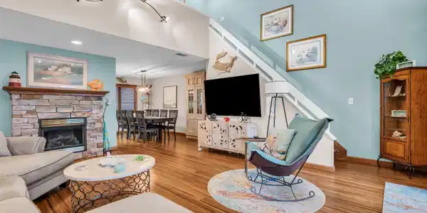 29 21st Avenue Unit 4