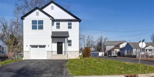 910 Malden Drive