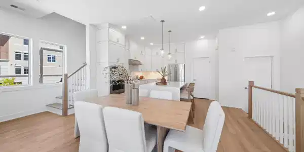 Image 4: Model Dining Room