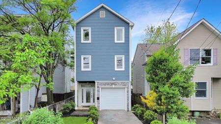 103 Carr Avenue