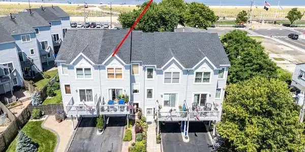 727 2nd Street