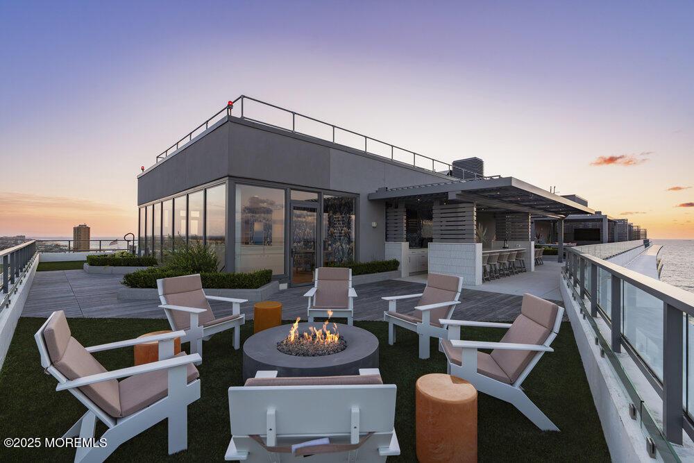 Image 1: Firepit