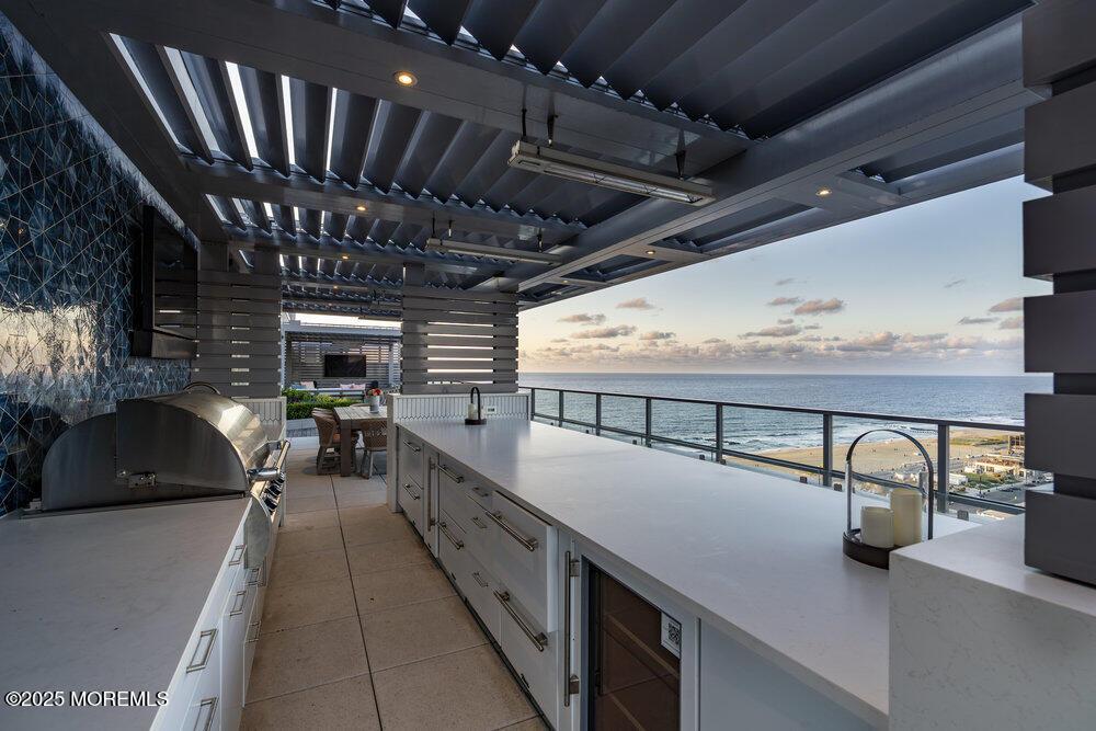 Image 4: outdoorkitchen