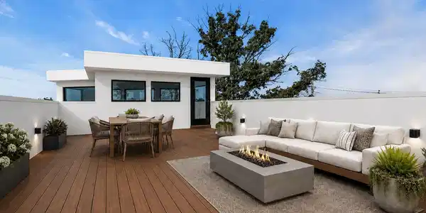 Image 4: 1826 Southeast Roof Deck Rendering with