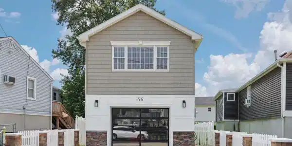66 Seeley Avenue