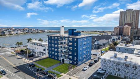 1706 Park Avenue Unit 4B