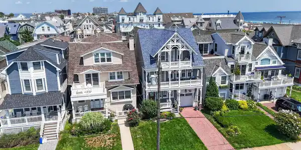 Image 4: 1-web-or-mls-DJI_20260808124100_0018_D