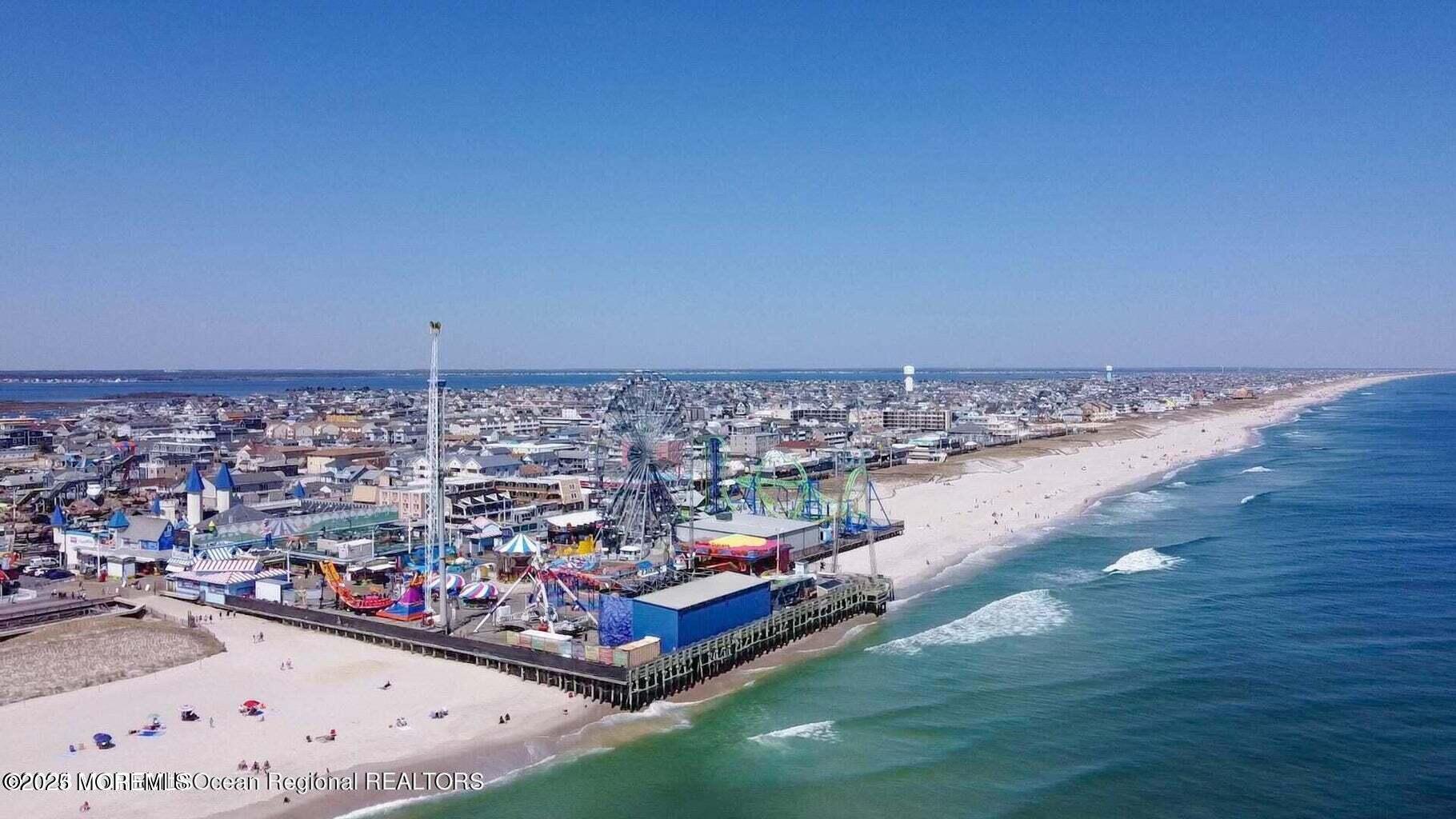 Image 3: photo casino pier