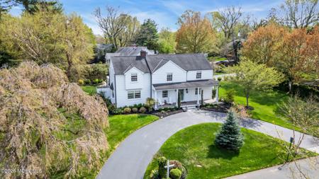 9 N Cherry Lane