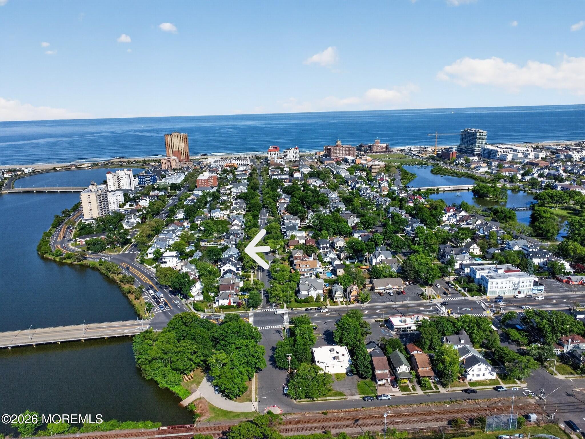 Image 4: Drone Lake Ocean markup