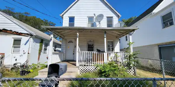 137 Seeley Avenue