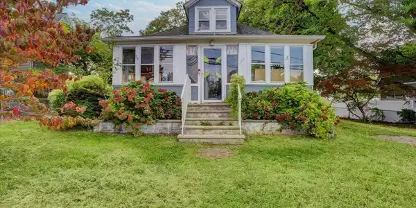 168 Railroad Avenue