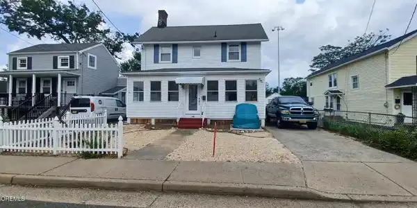 14 Pine Street