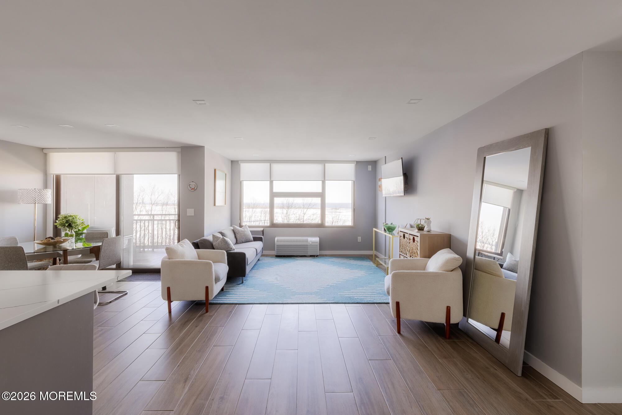 Image 2: 1 Scenic Dr, #309-2