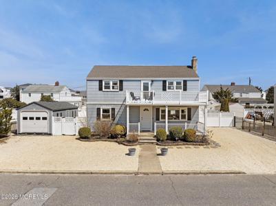 15 E Colorado Avenue