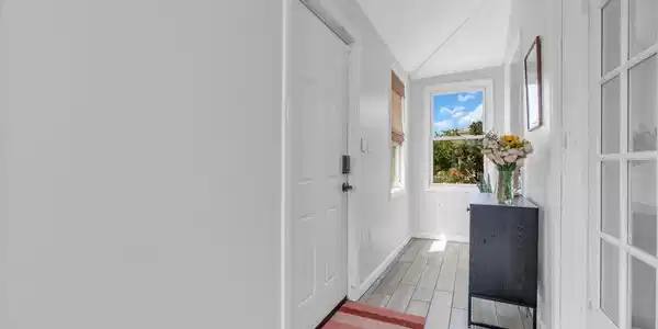 Image 4: 8-web-or-mls-DSC06439