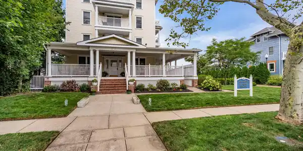 Image 3: 38-web-or-mls-DSC09221