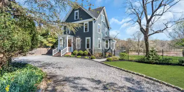 531 Locust Point Road