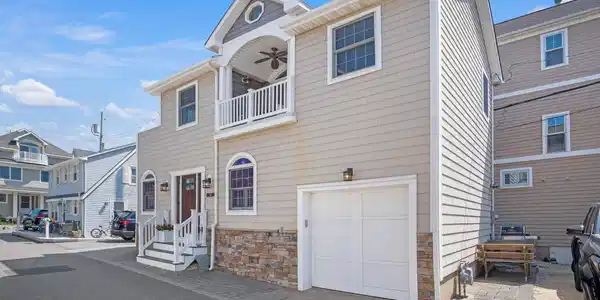 55 Barnegat Way