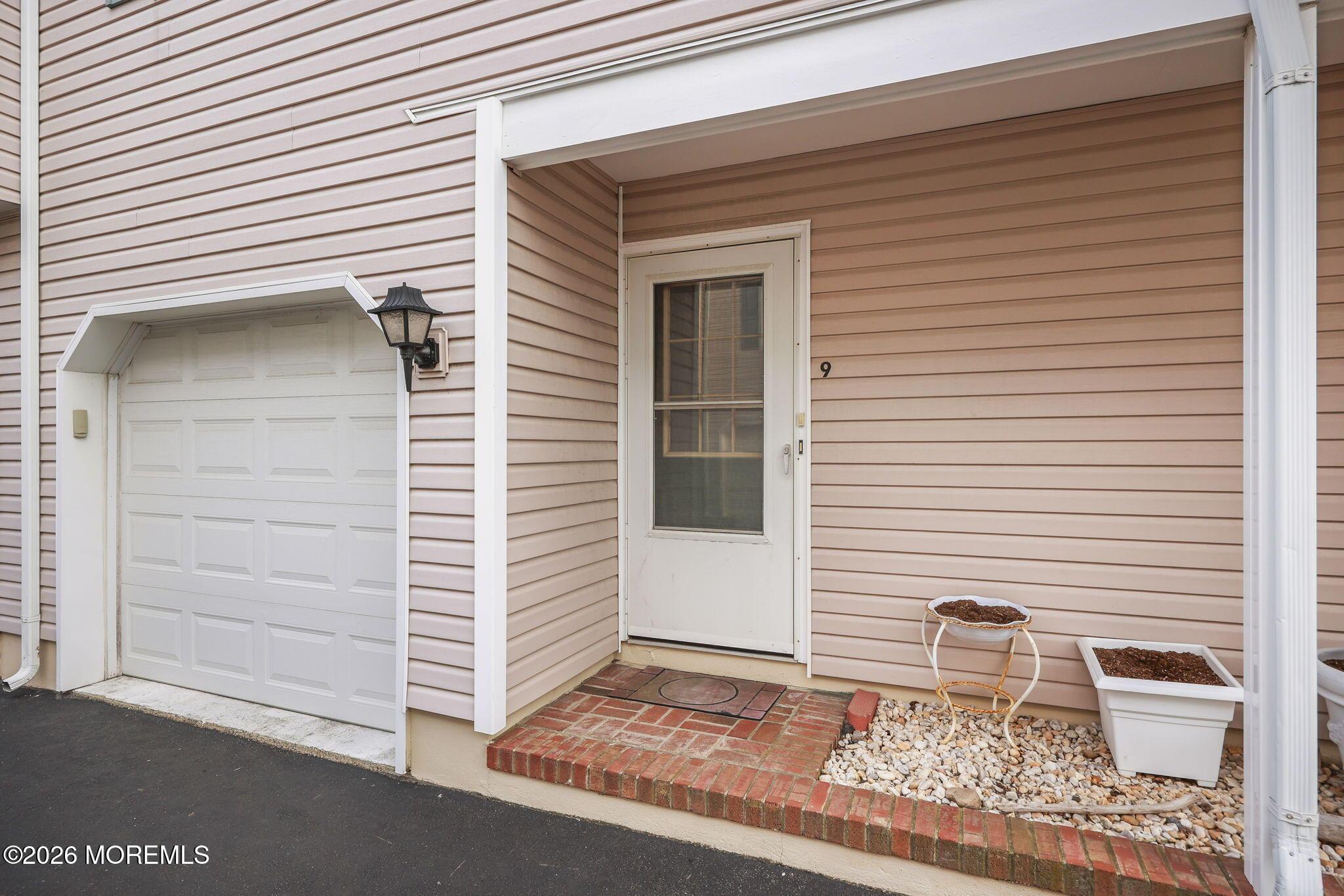 Image 4: 4-web-or-mls-LPM_4988