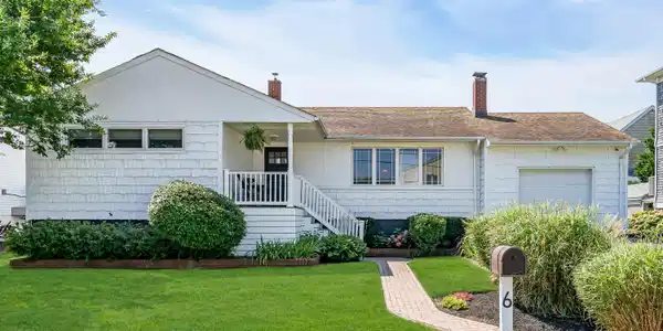 6 Sunset Lane
