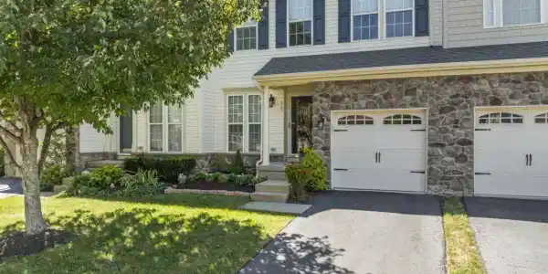 12 Coral Place