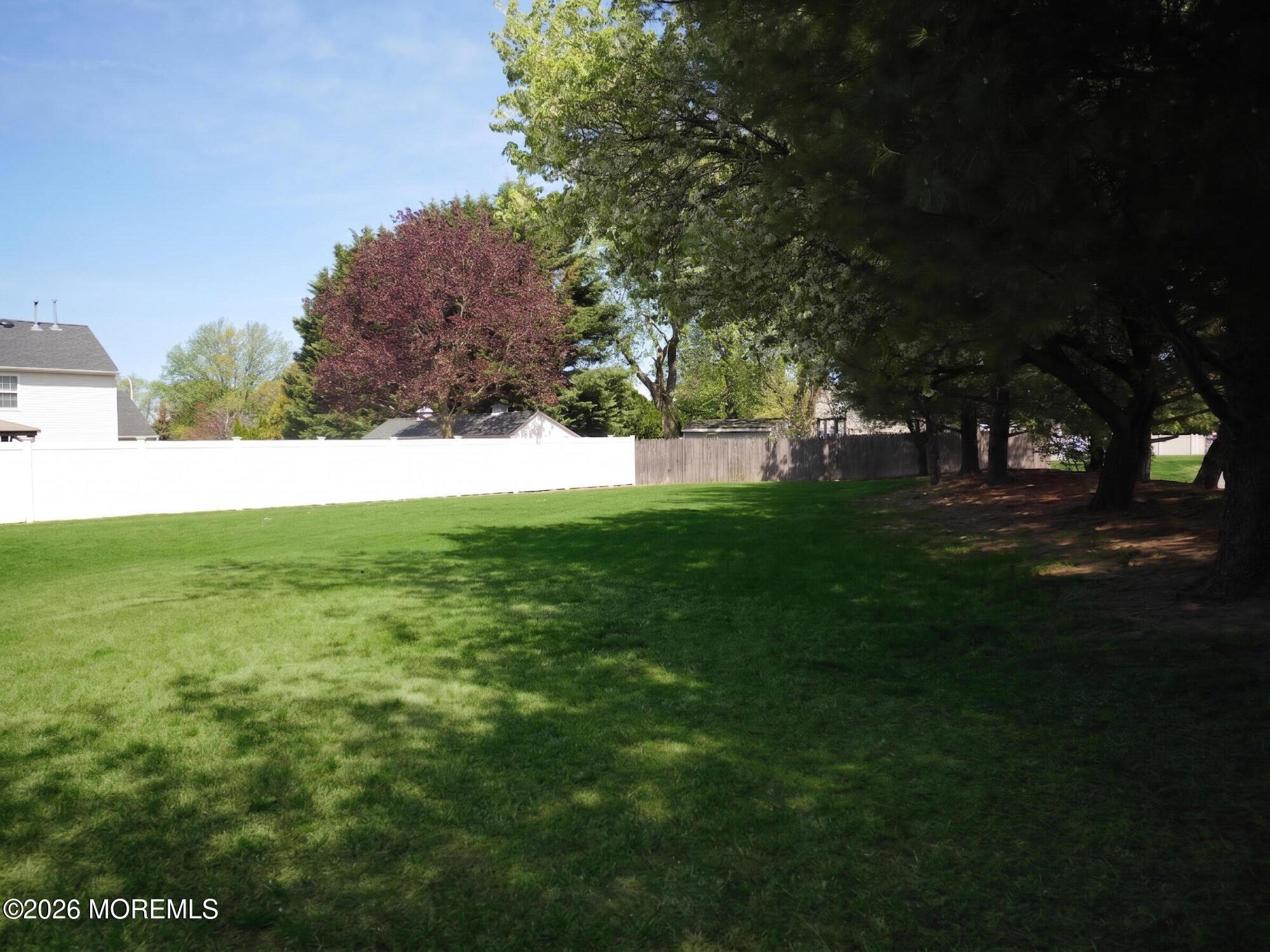 Image 2: 2 gina drive