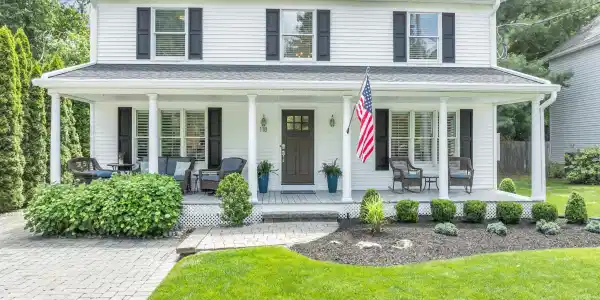 118 Hendrickson Place