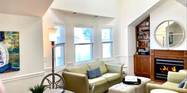 107 Brinley Avenue Unit 4