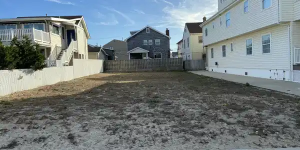 21 Sampson Avenue