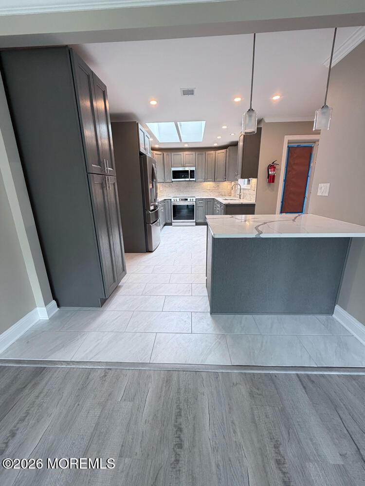 Image 2: Kitchen 3