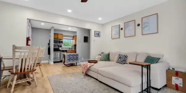 Image 2: 11-web-or-mls-DSC00299