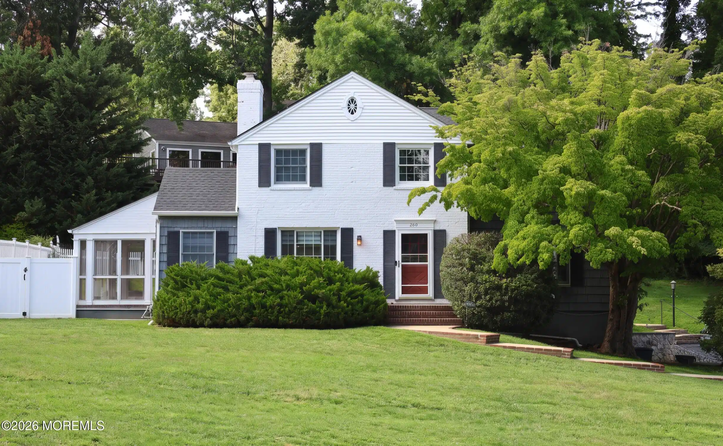 Image 1: NEW EXTERIOR FF