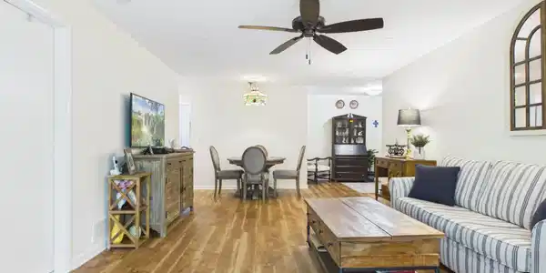 Image 4: Great Room