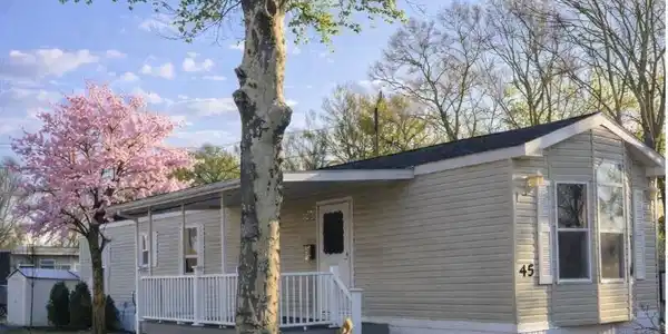 45 Randall Avenue