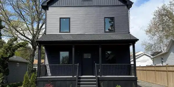 21 Bellevue Avenue