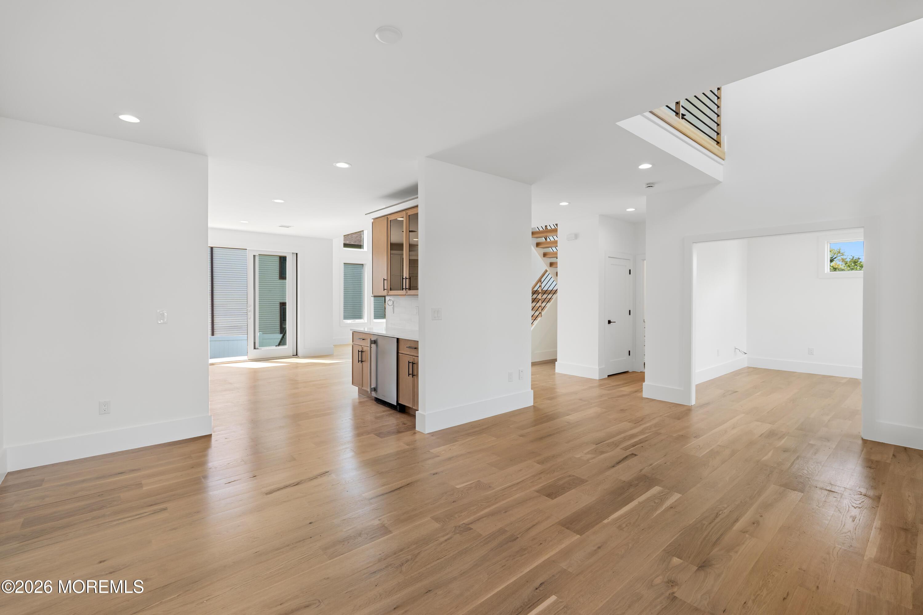 Image 4: Open Floor Plan