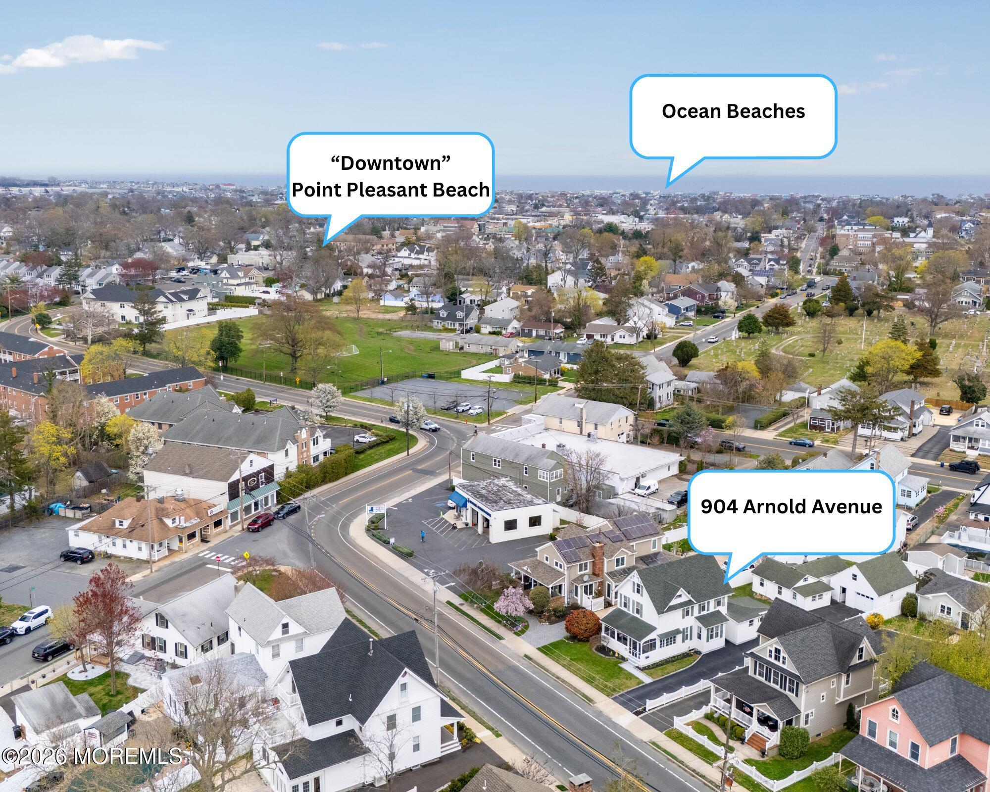 Image 2: 904 Arnold Aerial 2